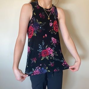 Women’s xs flower printed tank